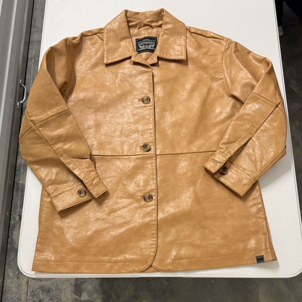 Levi's Faux Leather Trucker Jacket Womans M Tan Excellent Button Up